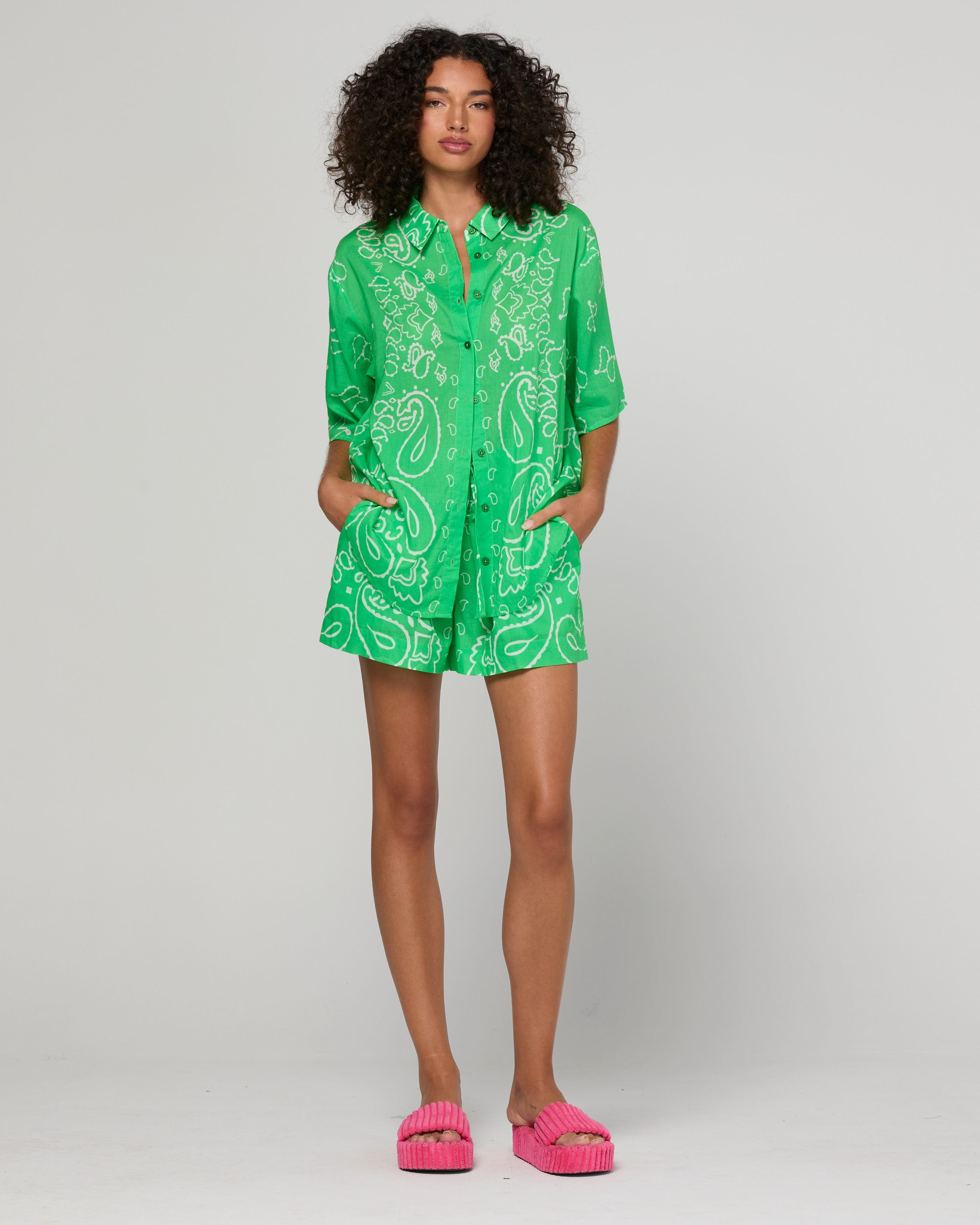 Colada Short - Bandana Apple