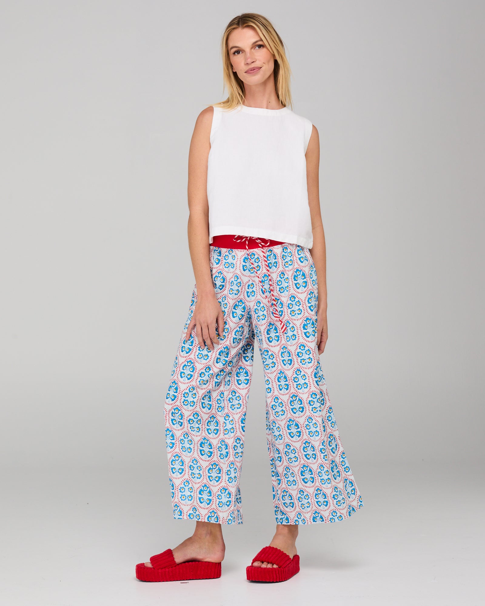 Ria Pant - Emilia White