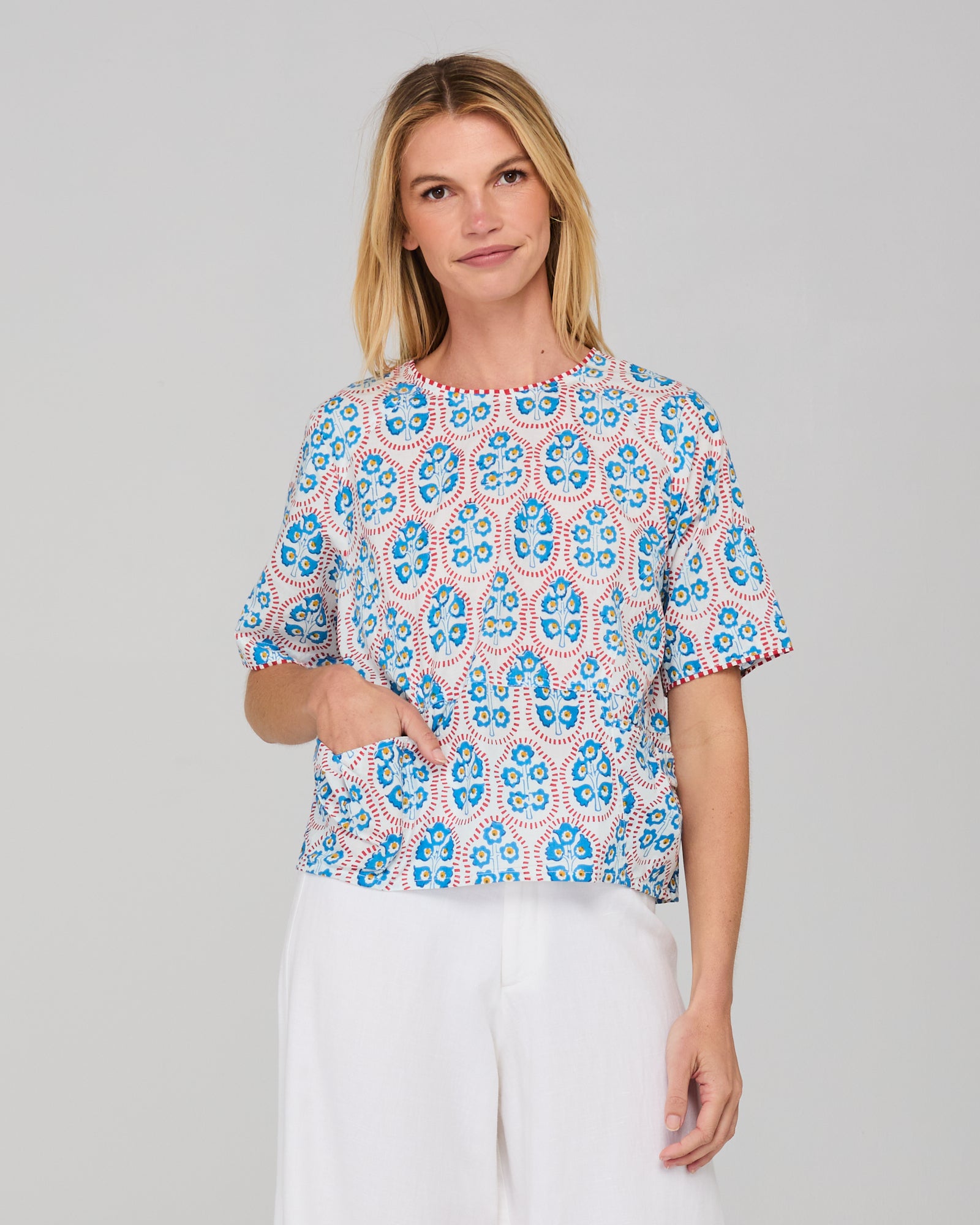 Guru Top - Emilia White