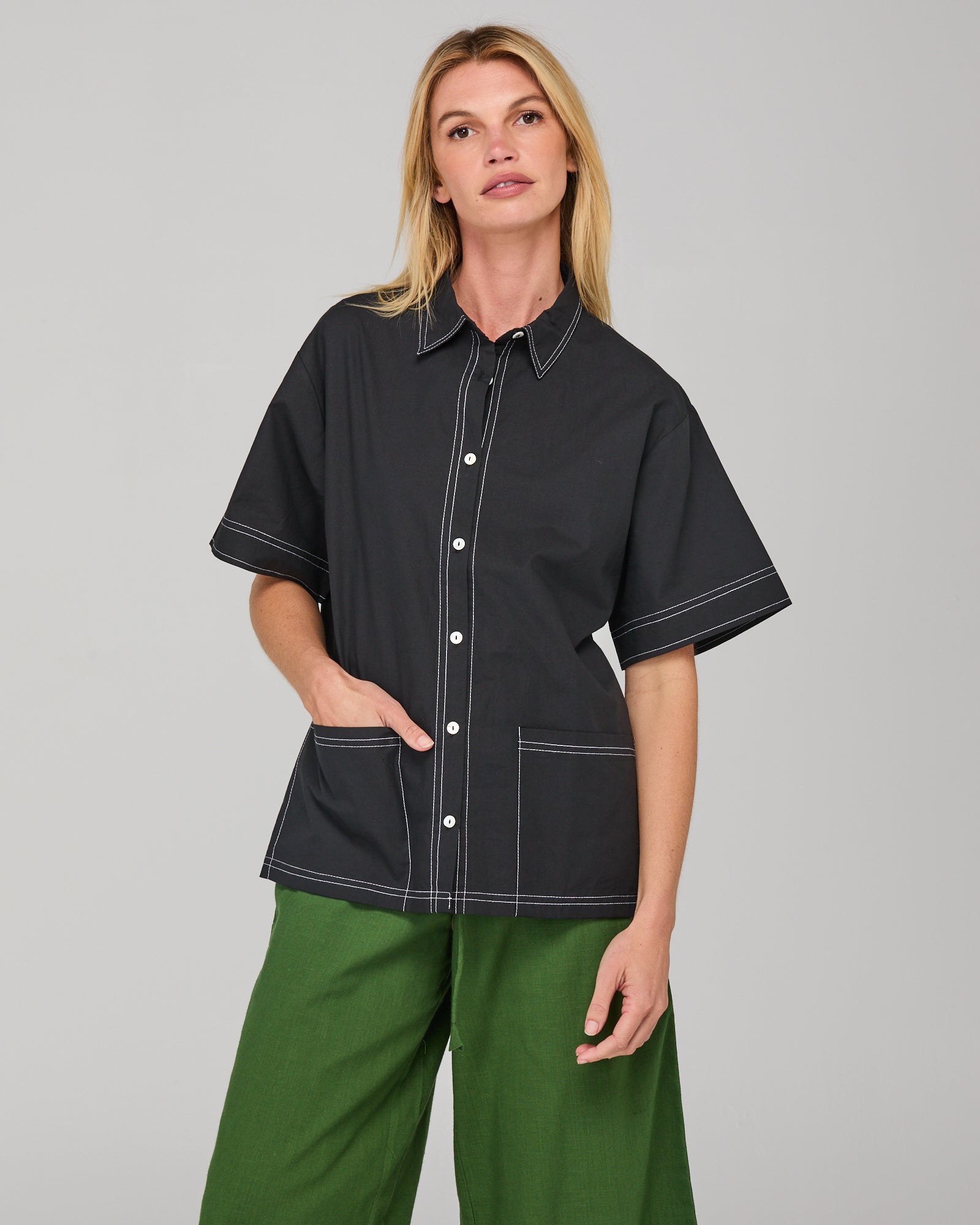 Hatsu Shirt - Black/White Stitching