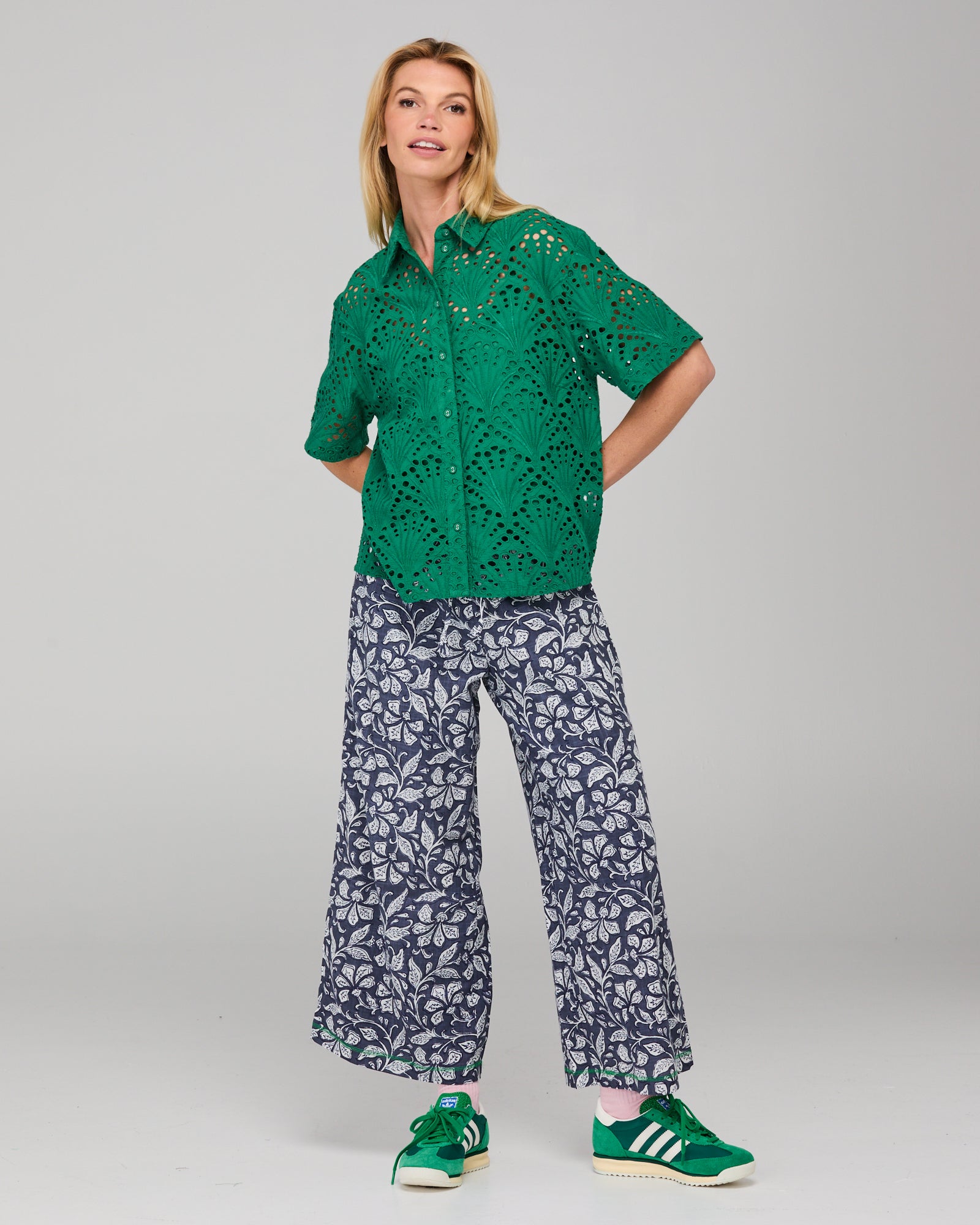 Ria Pant - Izumi Navy