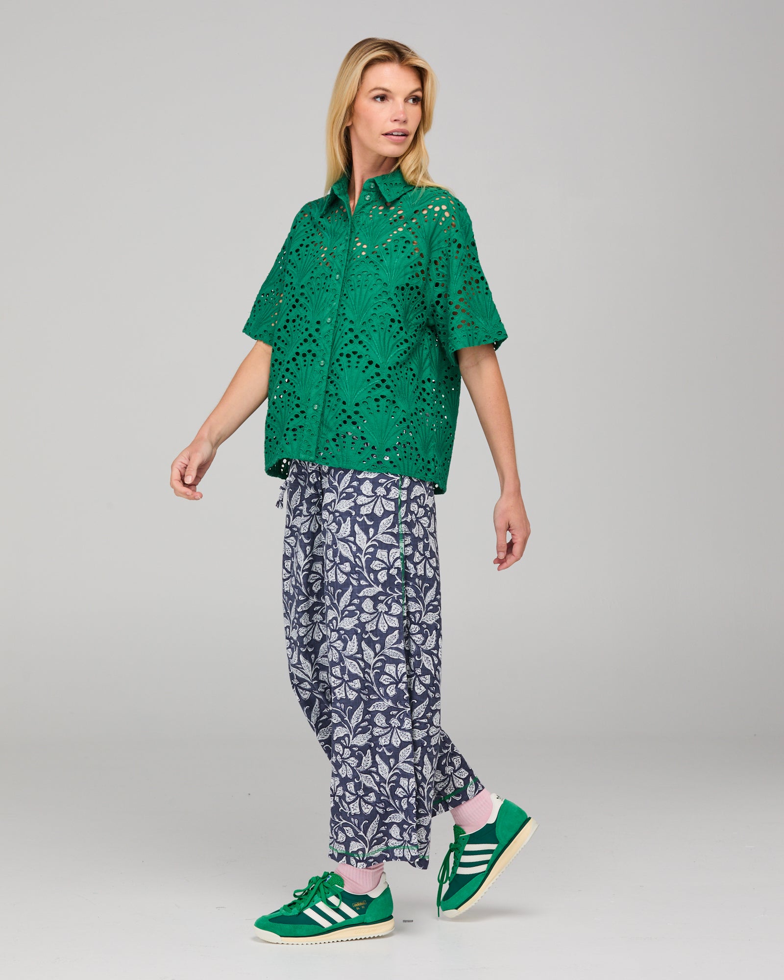 Ria Pant - Izumi Navy