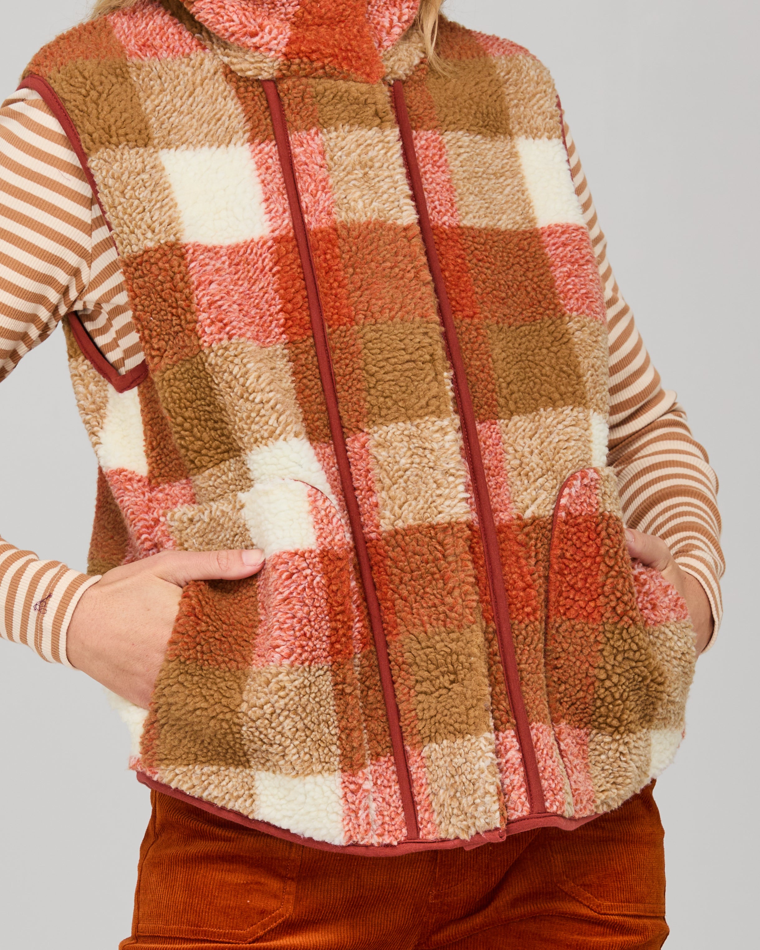 Alba Vest - Sabi Check